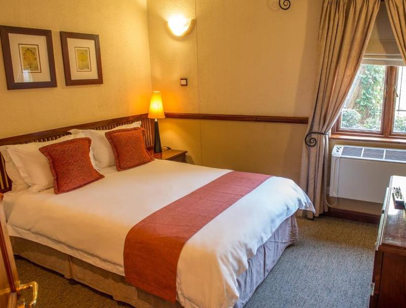 Universal Accessible Room at Mondior, a 4-star hotel in Gaborone